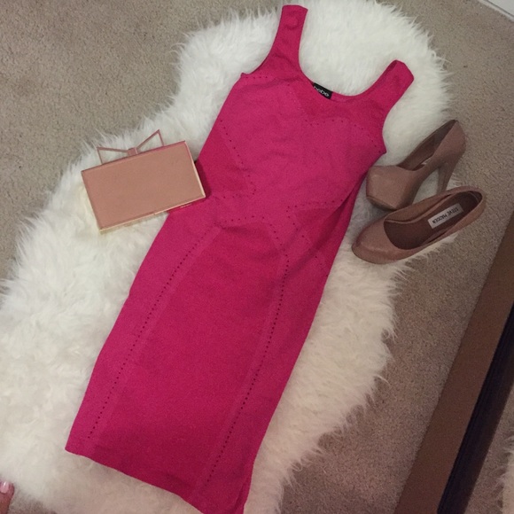 ❌SOLD on Ⓜ️❌ Pink Bebe dress - Picture 3 of 3