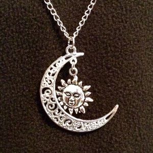 🌞🌙MOON/SUN NECKLACE🌞🌙  NWT