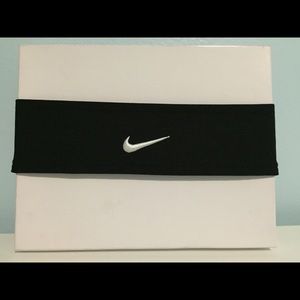 ✔️Nike Headband