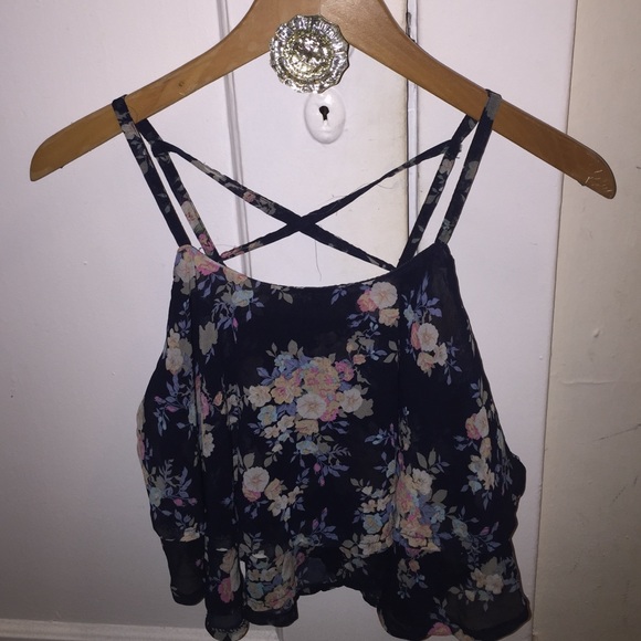 Crisscrossed flowy top