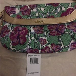 💯authentic Coach wristlet