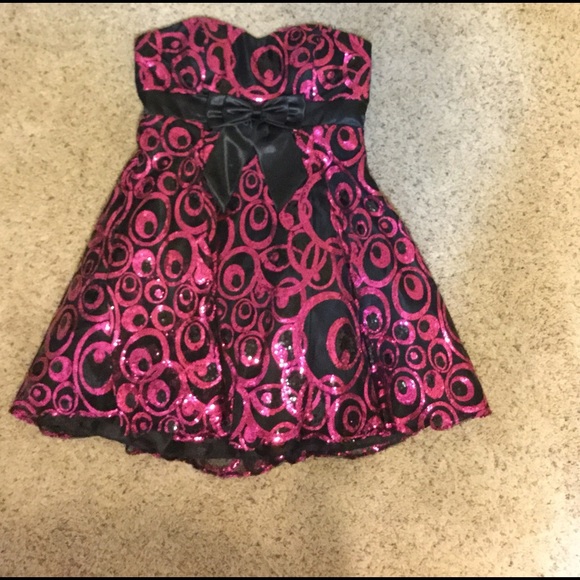 Strapless dress - Picture 1 of 4