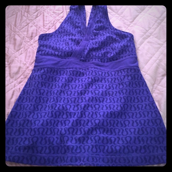 Signature Lululemon top