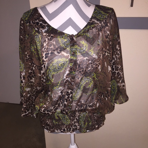 Cute leopard print top