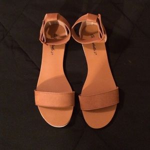 Susis Sandals