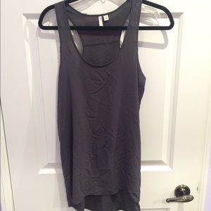 Grey tank