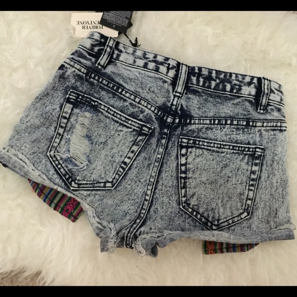 High waisted shorts - Picture 2 of 3