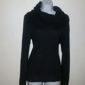 Gap medium Sweater top