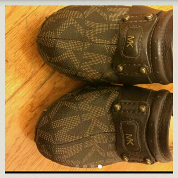 MICHAEL KORS  Monogram Clogs - Picture 4 of 4