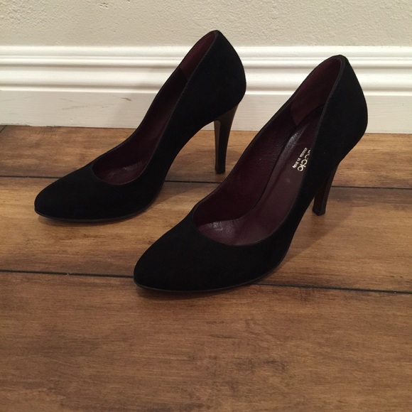 Black Suede Pumps 7 1/2