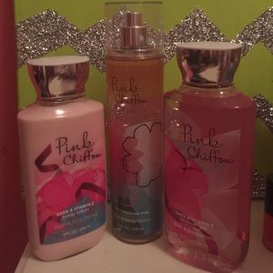 3 piece bath and body works set .