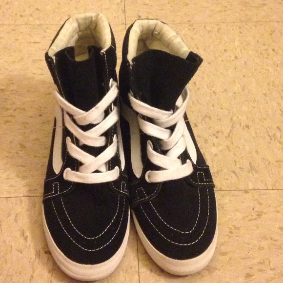 SOLD Vans Sk8-hi Wedge
