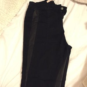 Black medium rise skinny jeans
