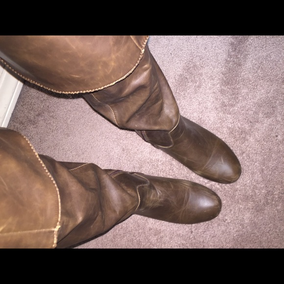 Cathy Jean boots brown
