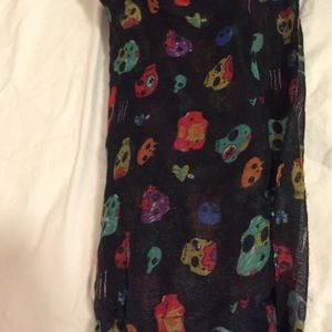 Black and colorful skull scarf