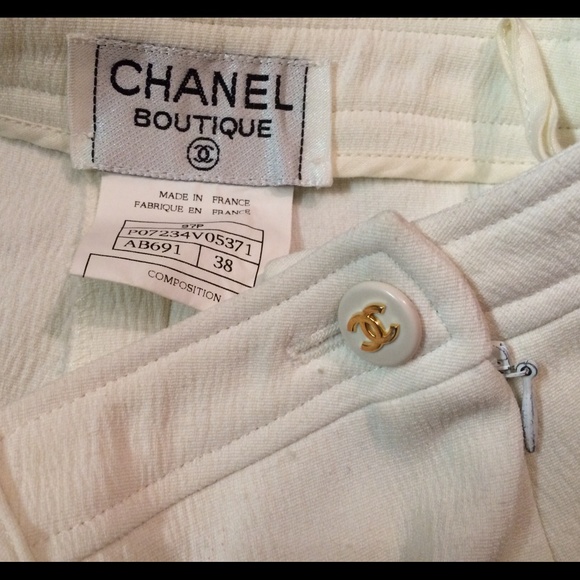 ❌SOLD❌ CHANEL High Waisted White Slacks Pants - Picture 2 of 4