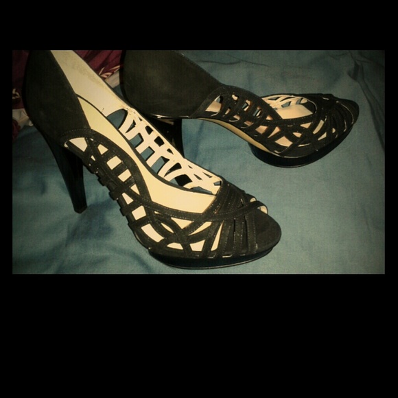 Nine West Shoes - Size ten nine west like new!!!
