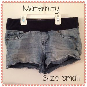 Small maternity shorts