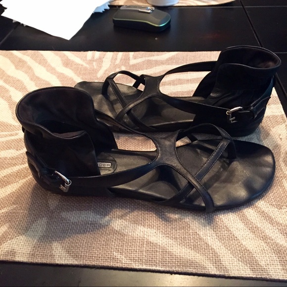💥sale💥Vera wang gladiator sandals - Picture 2 of 4