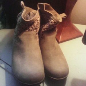 Womens Suede Ankle Crochet Boots