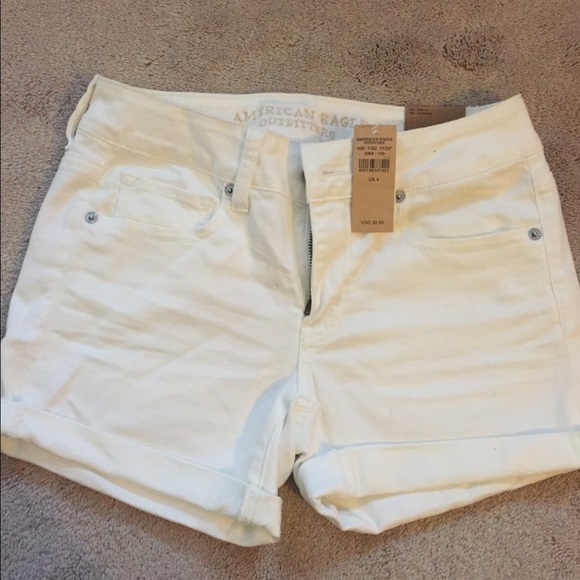 American Eagle Outfitters Pants - American Eagle white shorts