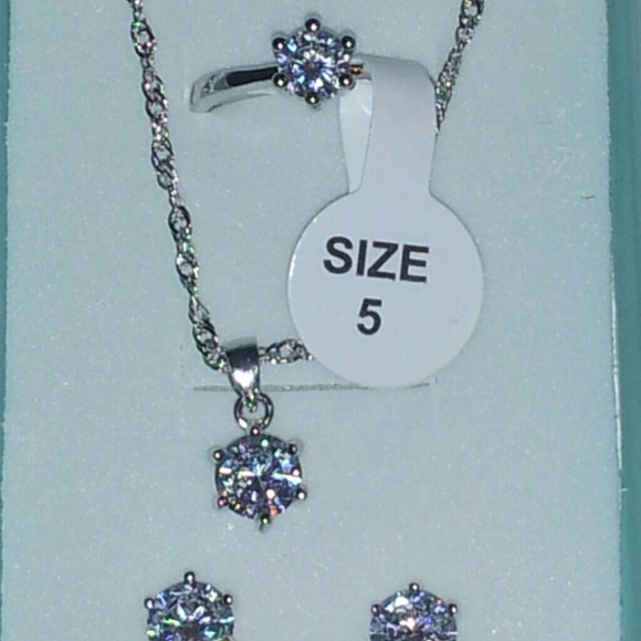 Necklace set