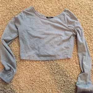 Grey long sleeve crop top