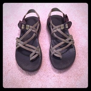 Green chacos