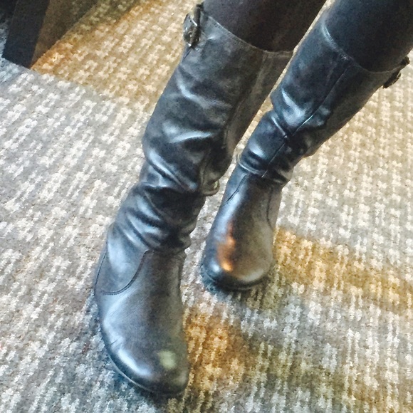 Gianni bini flat boots