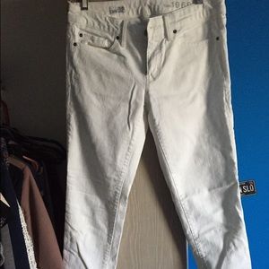 White skinny jeans from GAP