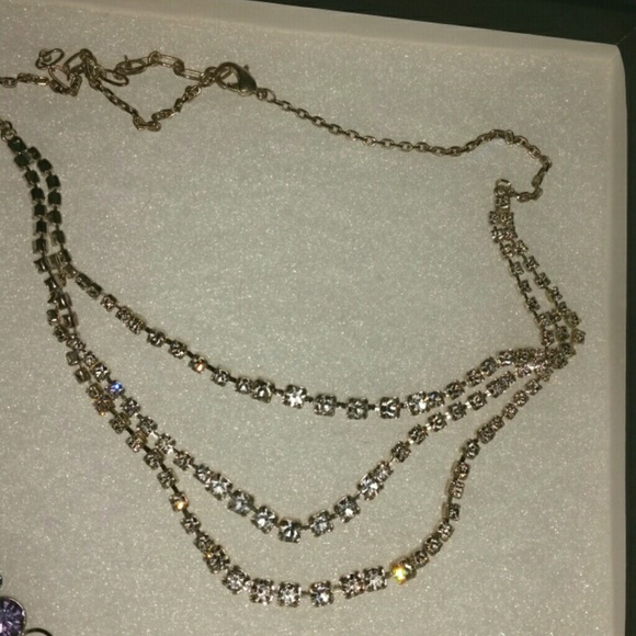 ------SOLD-----Triple layer diamond short Necklace