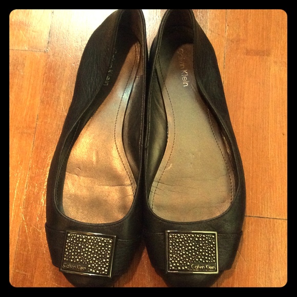 Calvin Klein Black Flats with Silver Hardware sz 8