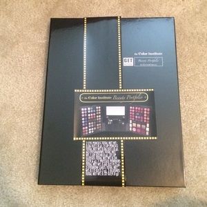 Makeup kit for sale!