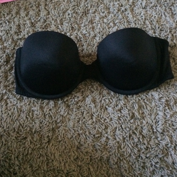 ❌❌SOLD❌❌NWOT VS PINK strapless bra