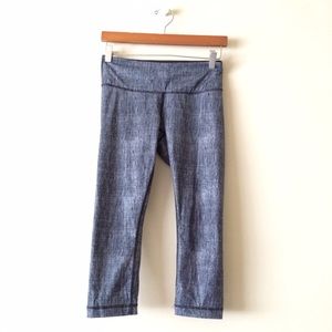 Like New Lululemon Wunder Under Crops Sz 6