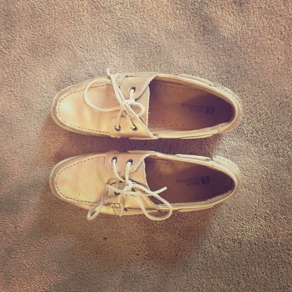 White mountain gold shoes