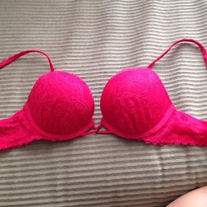 Victoria's Secret Miraculous Plunge bra