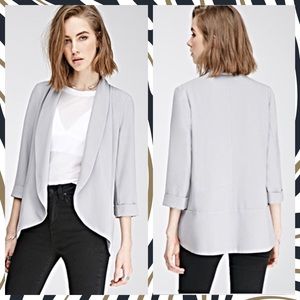 F21 Open-Front Crepe Blazer in Light Gray
