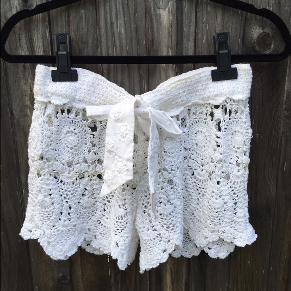 Le Tarte Beach Shorts