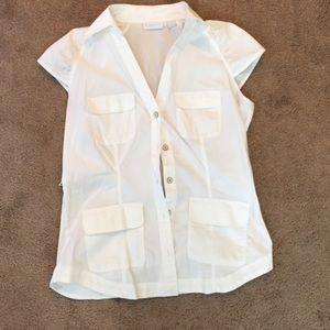 New York and Company button up sleeveless shirt