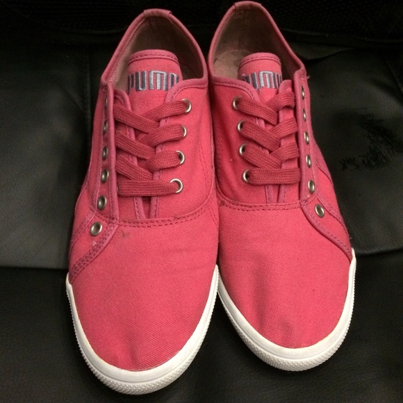 Pink Puma's - Picture 3 of 4