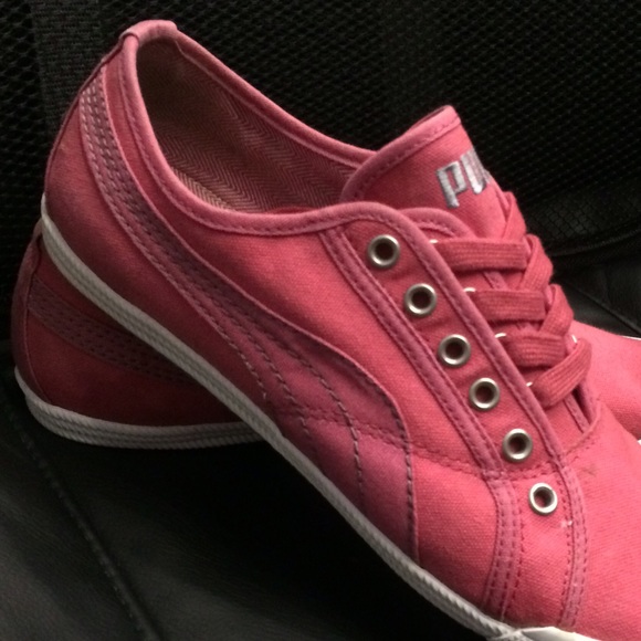 Pink Puma's - Picture 4 of 4