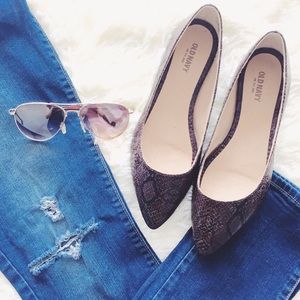Snake Skin Pointy Flats
