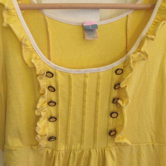 Yellow Ruffle Top - Picture 2 of 3