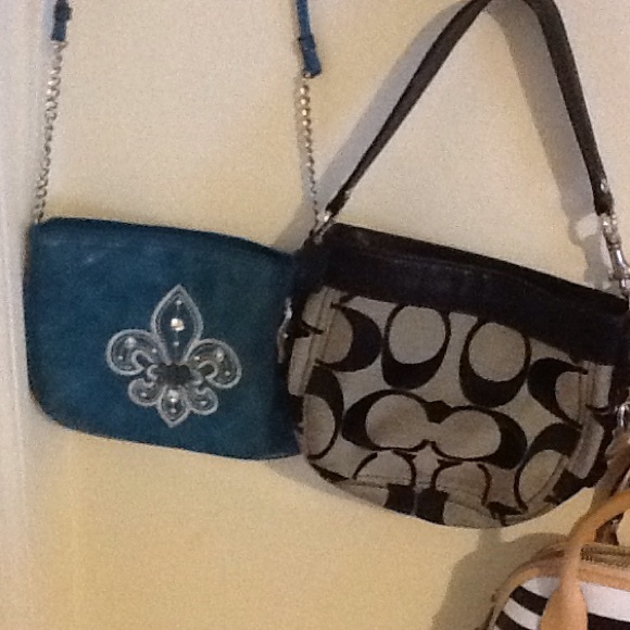 Branded bags - Picture 3 of 4