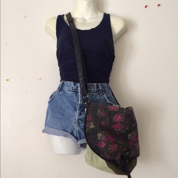 Messenger Bag - Picture 2 of 4