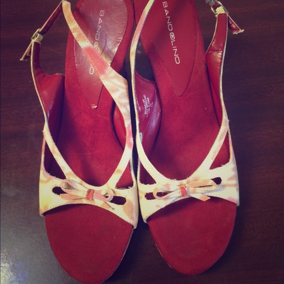 Beautiful Bandolino wedges