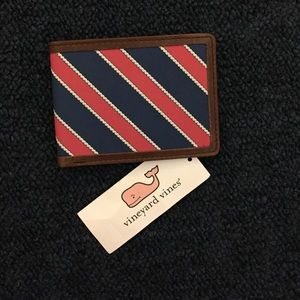 NEW Vineyard Vines Wallet