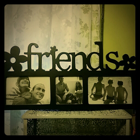 3 picture friends photo frame.