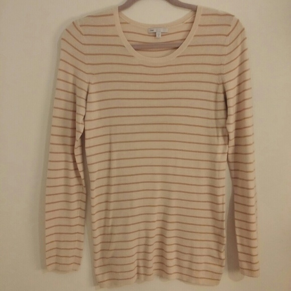🚫 SOLD 🚫 GAP striped sweater